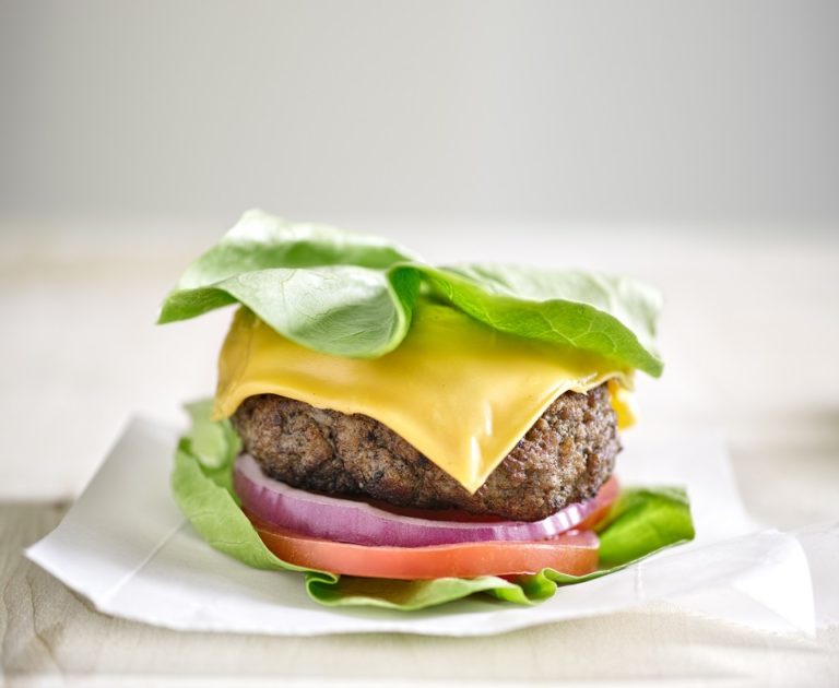 12 Low-Carb Fast Food Orders That Are Totally Approved by Dietitians