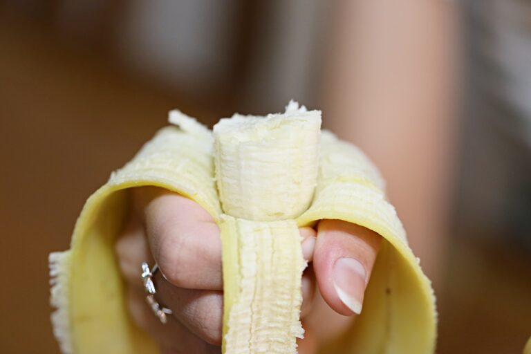 What Happens to Your Body When You Eat a Banana Every Day Nutrition Tips